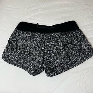 Lululemon Speed Up Shorts 2.5” Inseam